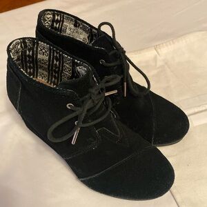 Toms Booties.  Size 8